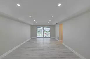 398 W Camino Real, Boca Raton, FL 33432 - Photo 10