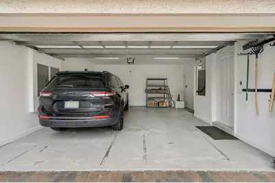 654 Castle Drive, Palm Beach Gardens, FL 33410 - Photo 24