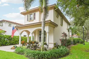 654 Castle Dr, Palm Beach Gardens, FL 33410 - Photo 1