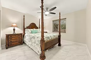 3590 Lakeview Dr, Delray Beach, FL 33445 - Photo 38
