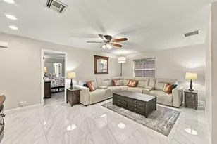 3590 Lakeview Dr, Delray Beach, FL 33445 - Photo 18