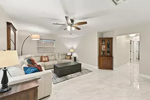 3590 Lakeview Dr, Delray Beach, FL 33445 - Photo 26
