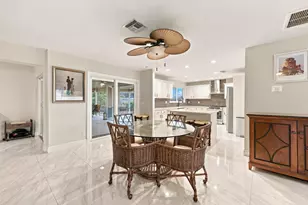 3590 Lakeview Dr, Delray Beach, FL 33445 - Photo 8