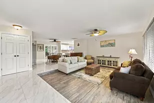 3590 Lakeview Dr, Delray Beach, FL 33445 - Photo 4