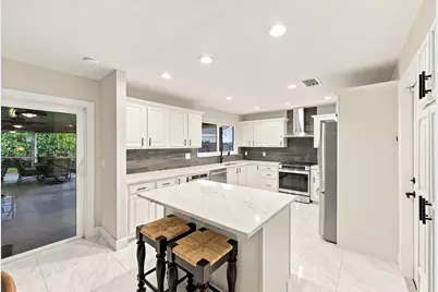 3590 Lakeview Drive, Delray Beach, FL 33445 - Photo 8