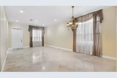 7652 NW 23rd Street, Pembroke Pines, FL 33024 - Photo 4