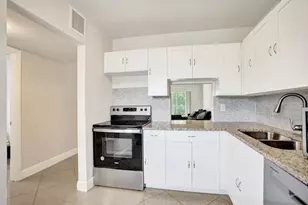 130 Lake Meryl Dr, West Palm Beach, FL 33411 - Photo 26