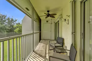 130 Lake Meryl Dr, West Palm Beach, FL 33411 - Photo 38