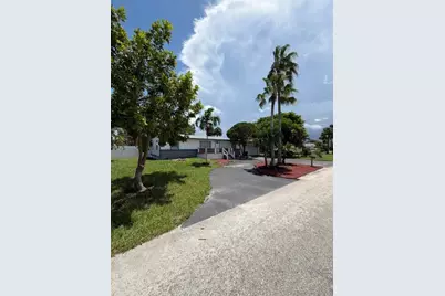 3040 Tropical Trail, Lake Worth, FL 33462 - Photo 2
