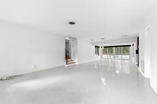 999 NW 3rd Ave, Boca Raton, FL 33432 - Photo 4