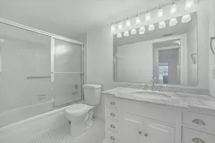 1018 Newcastle A, Boca Raton, FL 33434 - Photo 22