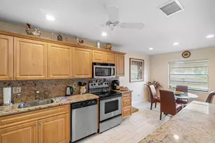 12 Westgate Ln, Boynton Beach, FL 33436 - Photo 14