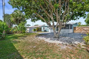 503 N Pennock Ln, Jupiter, FL 33458 - Photo 4