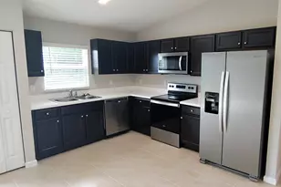 682 SW Paar Dr, Port Saint Lucie, FL 34953 - Photo 6