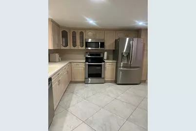 291 S Hollybrook Drive #308, Pembroke Pines, FL 33025 - Photo 4