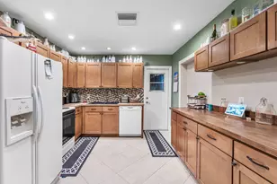 7416 Cocoanut Dr, Greenacres, FL 33467 - Photo 14