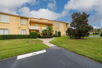 5373 SE Miles Grant Road #108, Stuart, FL 34997 - Photo 4