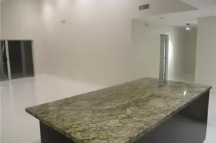 8761 Holly Ct, Tamarac, FL 33321 - Photo 4