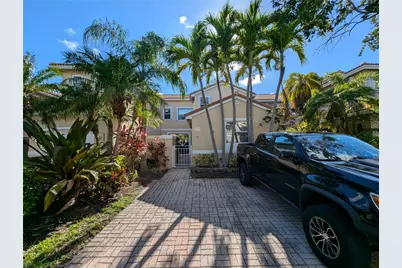 1770 Yellowheart Way, Hollywood, FL 33019 - Photo 2