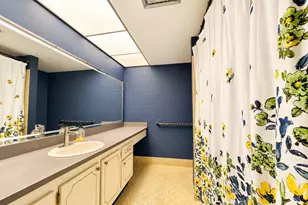 110 Wellington B, West Palm Beach, FL 33417 - Photo 8
