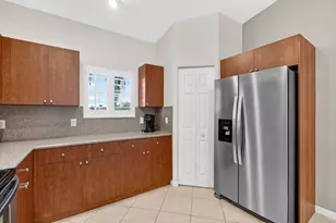 2340 Windjammer Way, West Palm Beach, FL 33411 - Photo 22