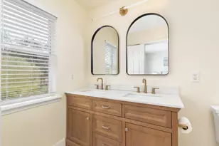 9086 Tremezzo Ln, Boynton Beach, FL 33472 - Photo 14