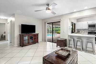 100 St Davids Way, Wellington, FL 33414 - Photo 16