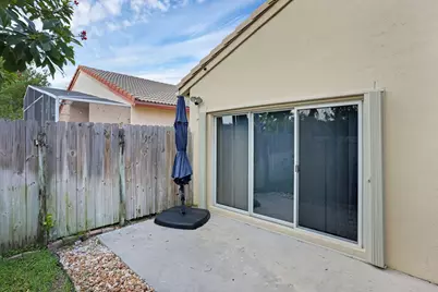 7607 Colony Lake Drive, Boynton Beach, FL 33436 - Photo 26