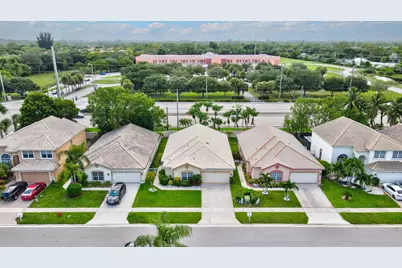 7607 Colony Lake Drive, Boynton Beach, FL 33436 - Photo 2