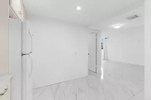 2440 Deer Creek Country Club Blvd, Deerfield Beach, FL 33442 - Photo 10