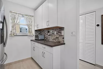 1391 S Ocean Boulevard #801, Pompano Beach, FL 33062 - Photo 10