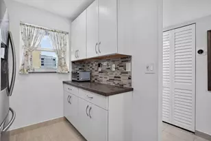 1391 S Ocean Blvd, Pompano Beach, FL 33062 - Photo 10