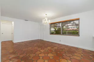 113 Gregory Pl, West Palm Beach, FL 33405 - Photo 2