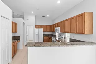 9193 Cove Point Cir, Boynton Beach, FL 33472 - Photo 14