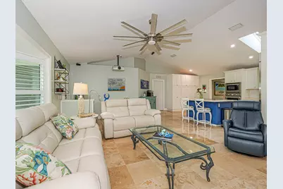 215 8th Terrace, Vero Beach, FL 32962 - Photo 4