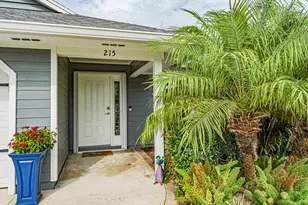 215 8th Terrace, Vero Beach, FL 32962 - Photo 2