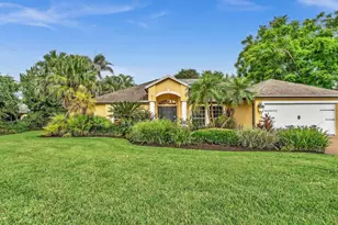 1918 SW Bellevue Ave, Port Saint Lucie, FL 34953 - Photo 2