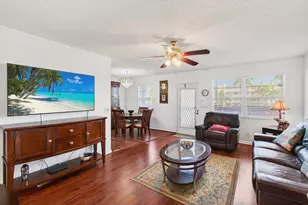 2035 Cornwall B, Boca Raton, FL 33434 - Photo 10