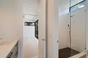 2500 Middle River Dr, Fort Lauderdale, FL 33305 - Photo 48