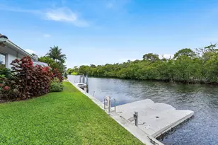 611 Phillips Dr, Boca Raton, FL 33432 - Photo 16