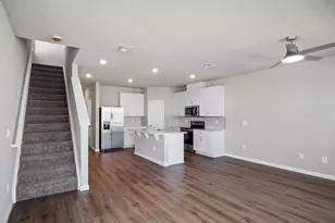 5745 SE Edgewater Cir, Stuart, FL 34997 - Photo 6