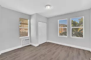 1142 SW 4th St, Miami, FL 33130 - Photo 10