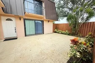 5820 SE Windsong Ln, Stuart, FL 34997 - Photo 4