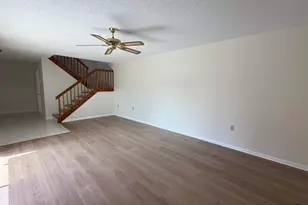 5820 SE Windsong Ln, Stuart, FL 34997 - Photo 8