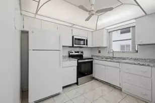 144 Stratford K, West Palm Beach, FL 33417 - Photo 8