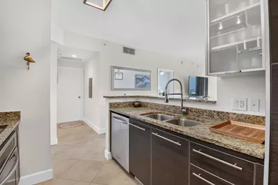 550 Okeechobee Boulevard #1618, West Palm Beach, FL 33401 - Photo 16