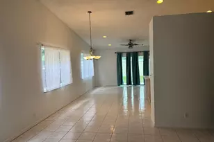 4262 NW 1st Pl, Deerfield Beach, FL 33442 - Photo 2