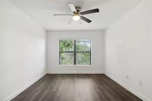 1002 Sweet Briar Ln, Riviera Beach, FL 33410 - Photo 20
