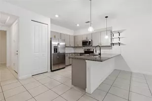 1002 Sweet Briar Ln, Riviera Beach, FL 33410 - Photo 12