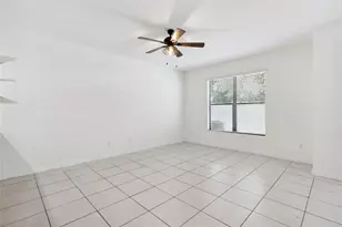1002 Sweet Briar Ln, Riviera Beach, FL 33410 - Photo 14